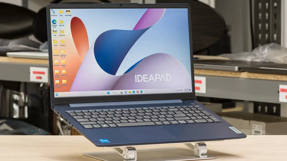 لپ تاپ Lenovo Idea pad 3 Slim یکی از لپ تاپ های مناسب برای معاملات آنلاین